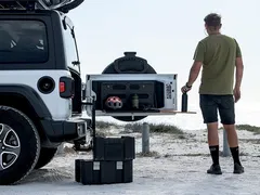 table-pliante-cuisine-portable-jeep-wrangler-front-runner-jk-jl
