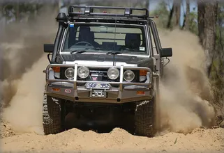 TOYOTA  76 VDJ 76 ARRIERE LOURD RESSORT A LAMES KING SPRINGS