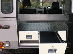 AMENAGEMENT A TIROIRS POUR LAND ROVER DEFENDER 90 / 110