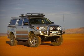 TOYOTA HILUX / VIGO Pare-chocs SaharaBar ARB pour 4x4