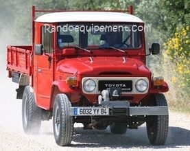 TOYOTA 45 BJ 45 / 47 RESSORTS A LAMES AVANT MEDIUM (la paire)