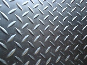 x x TAPIS CAOUTCHOUC HABILLAGE COFFRE OU TIROIR  m/l